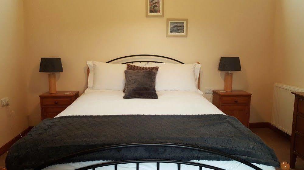 Nant Yr Onnen B&B And Holiday Cottage Tregaron Екстер'єр фото